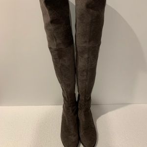 Kaitlyn Pan Paisley Slim Fit Flat Heel Boots